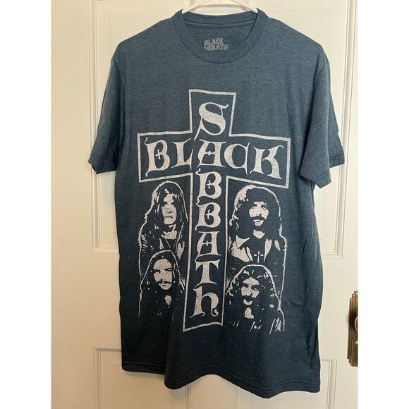 NEW Black Sabbath Cross T Shirt Unisex M Charcoal Gray Band Rock Grunge - Picture 1 of 6